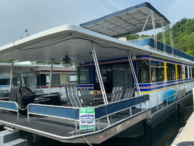 1988 Stardust 16' x 64'