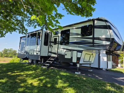 2019 Keystone Fuzion 373 Toyhauler
