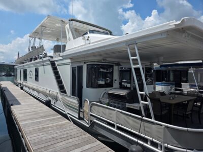 2000 Sumerset 16' x 77' Widebody