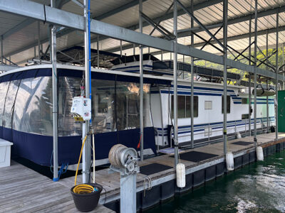 1985 Sumerset 16' x 63'